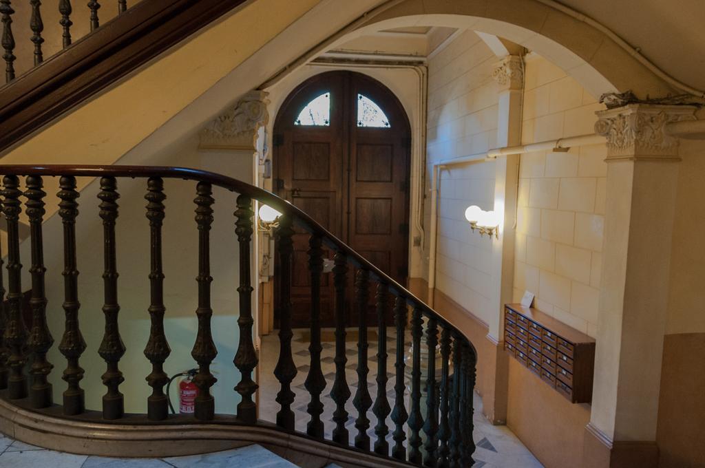 ホテル オスタル Bcn 46 バルセロナ エクステリア 写真